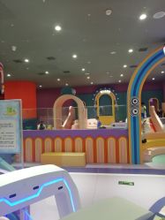 -Qmiss家庭娱乐中心(恒隆广场店)