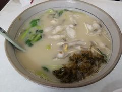-明呈黄鱼面馆(斜土路店)
