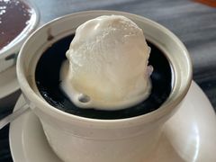 龟苓膏加雪糕-黄师奶甜品店
