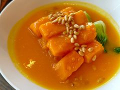 松籽上汤烩金瓜-广州柏悦酒店·悦景轩·粤菜餐厅