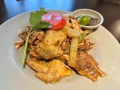 -大头虾越式风味餐厅(光明广场店)