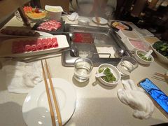 -海底捞火锅鲜切牛肉主题店(长寿路店)