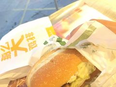 -麦当劳(龙洞店)