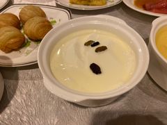 生磨杏仁豆腐-天伦王朝酒店·盛华瑄餐厅