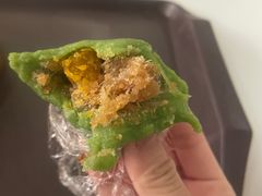 咸蛋黄肉松青团-常州糕团店(北大街新世纪商城店)