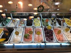 自助取餐区-柠檬车露(卖草地店)