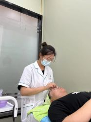 -苗医生0感祛痘连锁