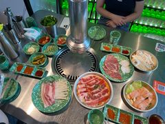 -欧巴炭烤肉오빠숯불구이(南京东路店)