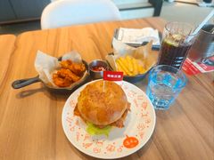 -必胜客(威高广场店)