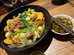 -万记麻辣烫国展总店