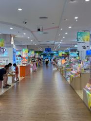 -莫莉幻想儿童乐园(武汉经开永旺店)