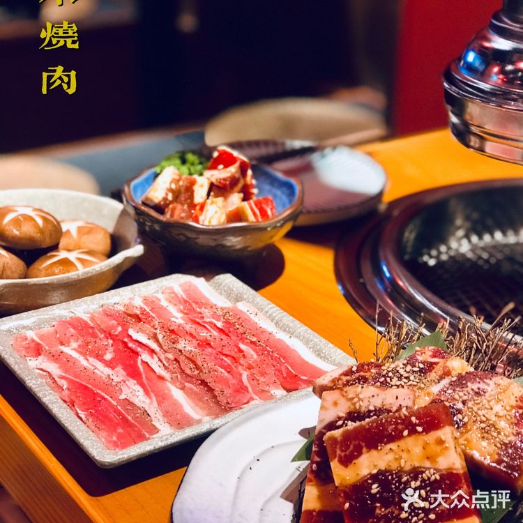 满树烂漫樱花下，炭火烤肉茨木烧