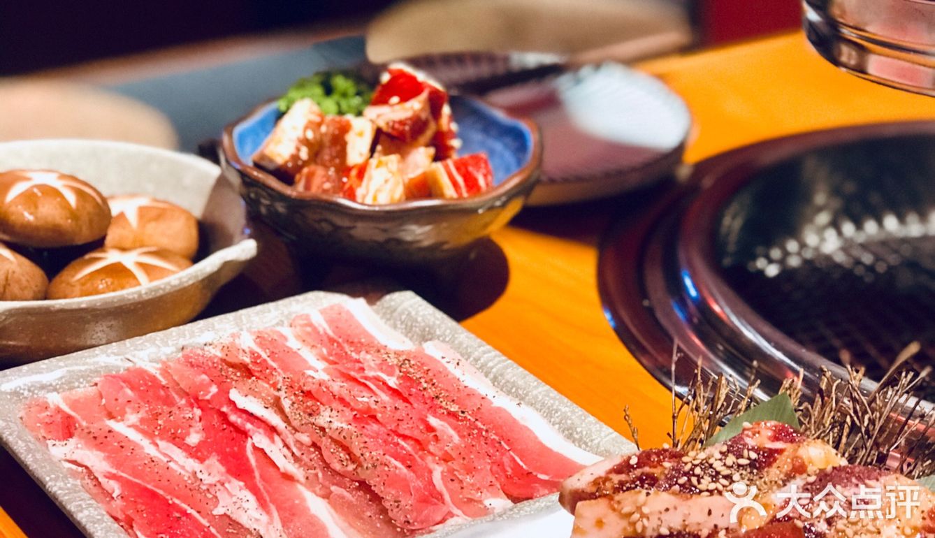 满树烂漫樱花下，炭火烤肉茨木烧