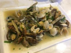 -虾弄弄海派小龙虾·牛羊蝎子火锅