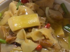 -芦茨金富饭庄·25年老字号·专做稻草鸡