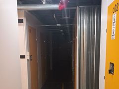 -安东易迷你自助仓储寄存仓库(顾戴路店)