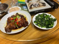 -芦茨金富饭庄·25年老字号·专做稻草鸡