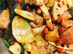 百盛购物中心-百盛(中山路店)