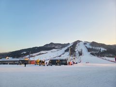 -辽阳弓长岭温泉滑雪场