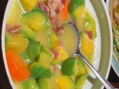 -花菇朵·云山雀 ll 野生菌锅·野果酸汤·精品滇菜(万柳店)