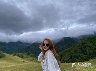 从成都自驾出发，开车两个多小时到达干海子景区