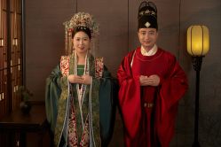 -乐派诗婚纱摄影