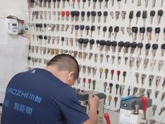 -平安开锁换锁配汽车钥匙