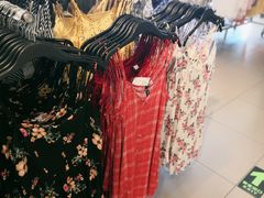 -H&M(来又来时尚购物广场店)