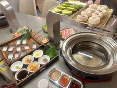 -围炉肉舍•炭烤活鳗•丹东海鲜烤肉(步行街店)