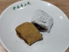 -护国寺小吃店(红莲南路店)