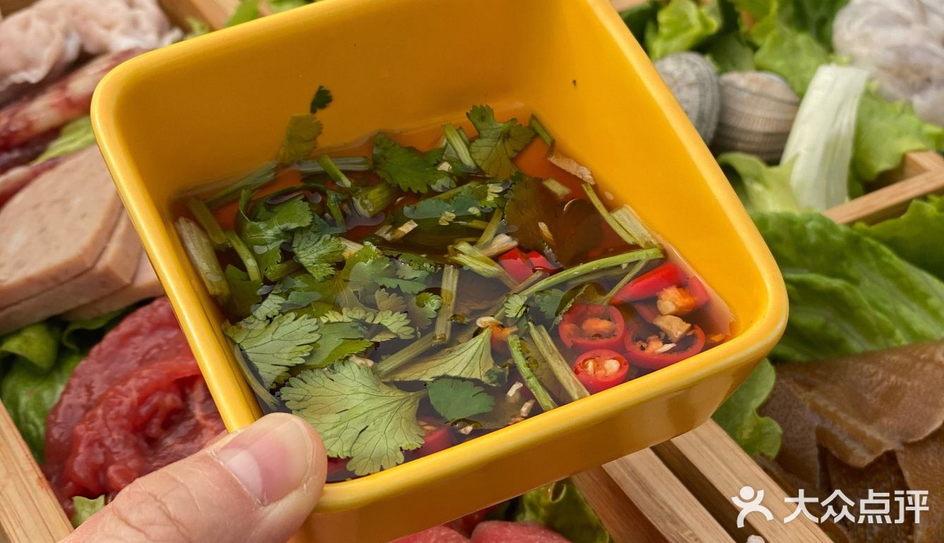 立春来鲟也万事屋，愿新年万事如意