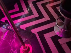 -温莎KTV(珠江路店)