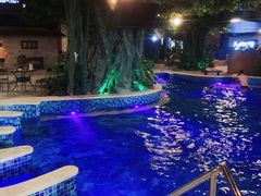 -泉城欧乐堡戏水湾艺术养生温泉