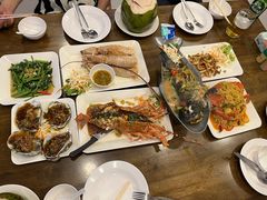 -两兄弟Song Pee Nong(2号店)