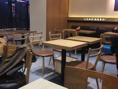 大堂-桂在香知桂林米粉(红博中央公园店)