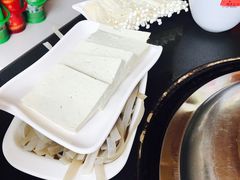 -崔记生活·铁锅炖鱼粘卷子(总店)