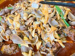 -一品红烧鸭特色川菜(三岔湖店)