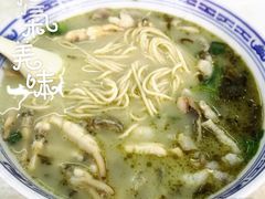 招牌黄鱼面-明呈黄鱼面馆(斜土路店)