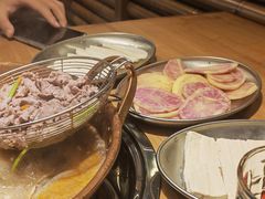 -洱火云南酸菜牛肉火锅(石景山当代商城店)