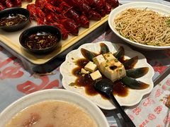 -肥肥虾庄·金牌油焖大虾(杨园滨江时代walk店)