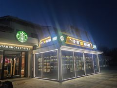 -窦店服务区-停车场