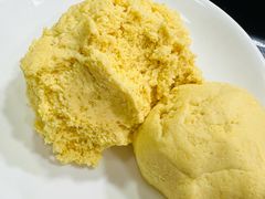 贴饼子-北京龙庆四季香农家饭庄·灶台鱼·碳烤虹鳟鱼(龙庆峡店)