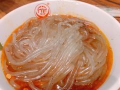 -万记麻辣烫国展总店