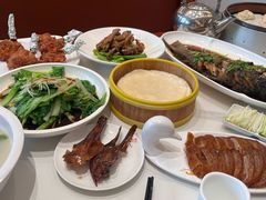 -梅利汴京烤鸭•开封豫菜地标店(铁北街店)