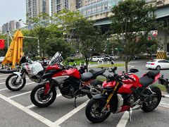 -美杜行杜卡迪摩托车4S店(湘府中路店)