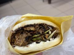 -烤鸭肉夹馍鸭汤店