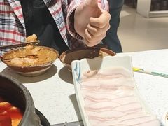 -贵府酸汤牛肉火锅·贵州老字号(飞山街店)