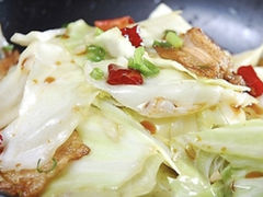 砂煲手撕卷心菜-东门烤鸭店(鼓楼店)