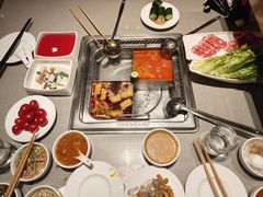 -海底捞火锅(宝龙广场夜宵主题店)