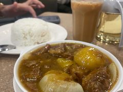 咖喱牛腩跟饭-喜莲咖啡